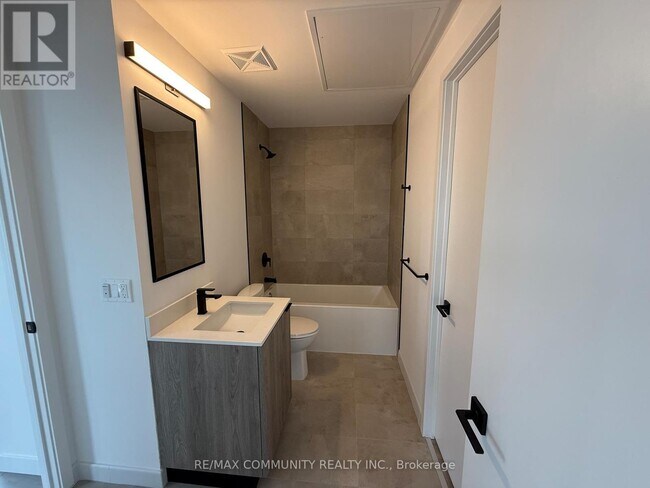 Photo - 1635 Military Trail Unité 207