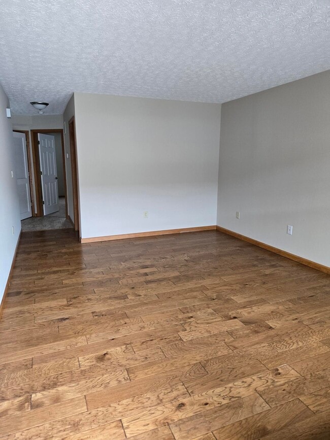 Photo - 1757 N Keebler Ave Unidad 1757