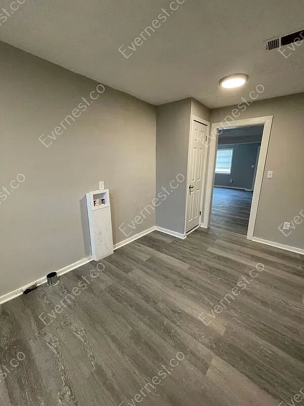 Photo - 314 Josanna St