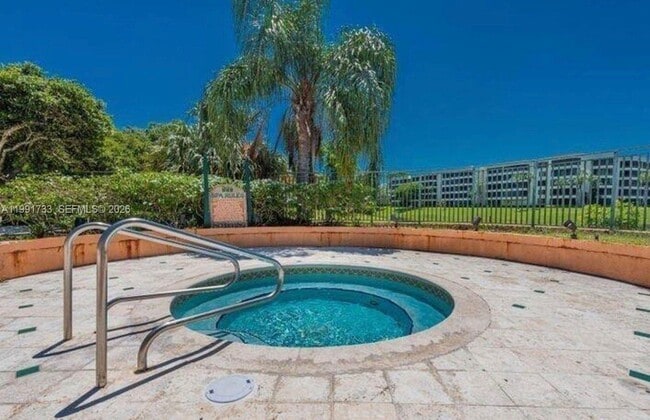 Photo - 1780 Palm Cove Blvd Unidad 6-202