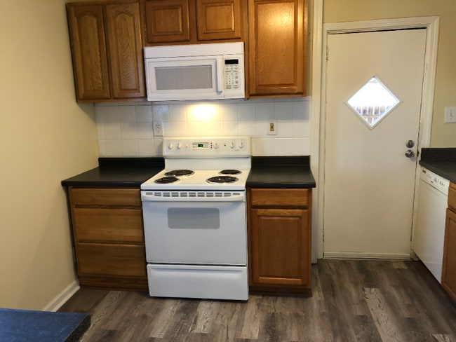 Photo - 1417 Hardee St NE