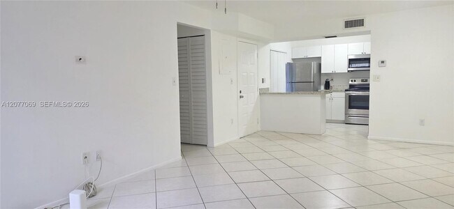 20125 NE 3rd Ct Unit 3