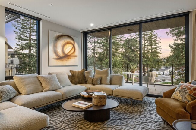 Building Photo - 171 Sawmill Cir Unit 304