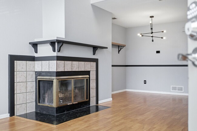 Photo - 1885 S Quebec Way