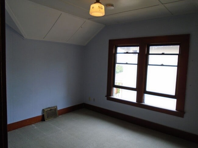 Photo - 1006 N Garden St Unidad 2