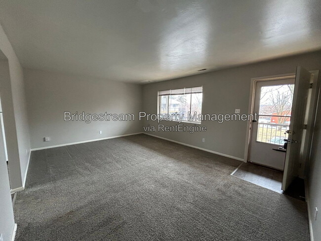 7837 N Main St Unit 6