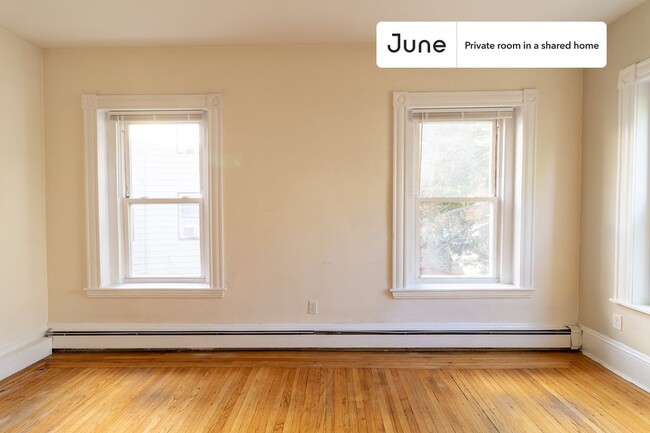 Photo - Room in Shared 4 bed/2 bath home Unit D