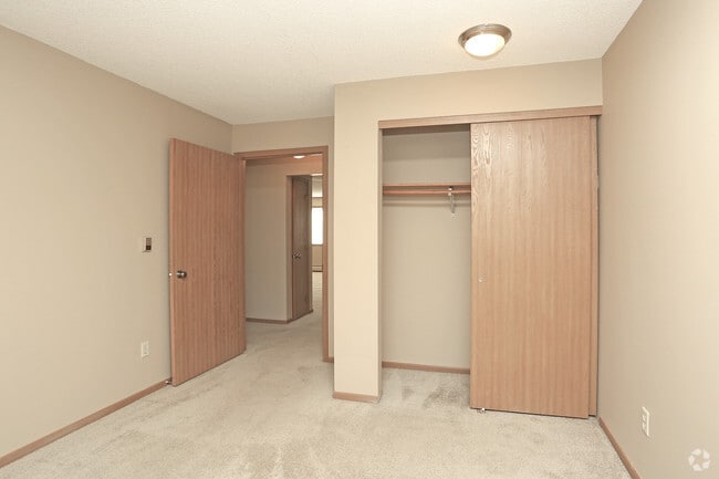 LakeVillage Apartments