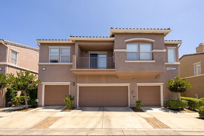 Photo - Beautiful Townhome in Chula Vista zz
