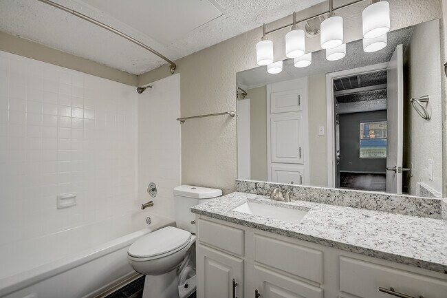 Photo - Skye at Love