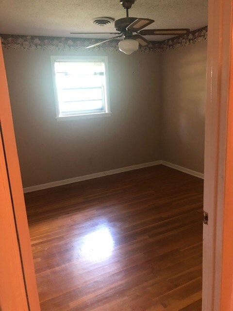 bedroom1 - 907 George AVE House