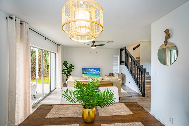 Photo - 9341 Green Meadows Way Unidad 9341 Green Meadows Way