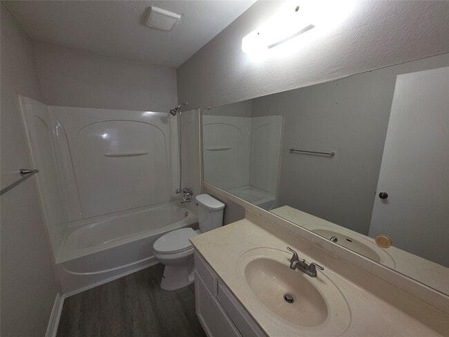 Photo - 21019 Western Valley Dr