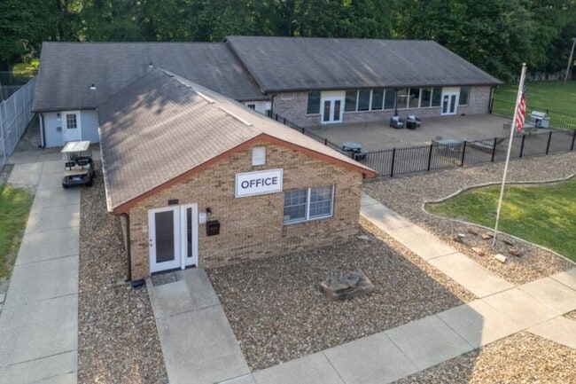 Photo - Embassy Apartments