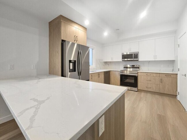 Photo - 3.0 bedroom in Calgary Alberta T3B 1K6