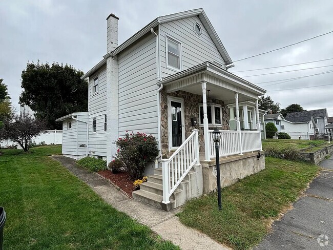 Building Photo - beautifully renovated 3 bedroom single fam... Rental