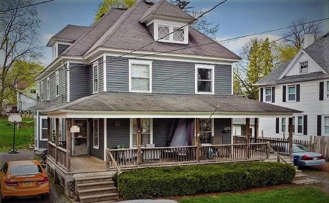 Exterior - 611 Colton Ave Apartments Unit Newark 4 bedroom