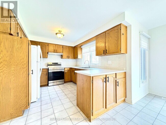 Photo - 70 Amaretto Ct