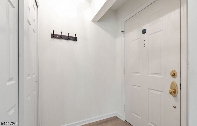 82 Smithfield Ct