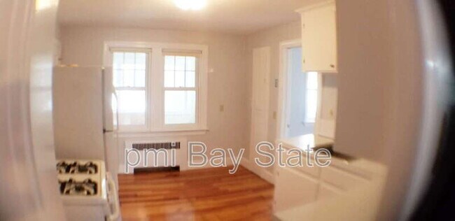 Photo - 192 Holbrook Rd Unit Apt 4