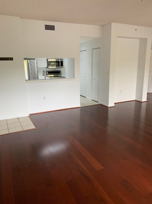 Photo - 2811 Grande Pkwy Unit 202