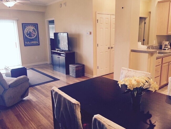 Photo - Milwaukee, WI Unit 42