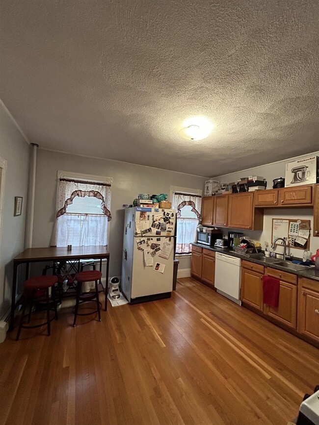 Photo - 578 Main St Unidad 1