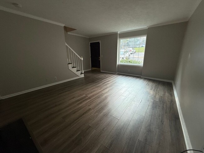 Photo - 3-Level End-Unit Townhome Near I-24 & Tang...