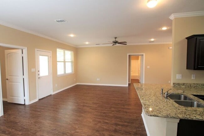 Photo - Coming Soon! Gorgeous 3 Bedroom Home in Th...