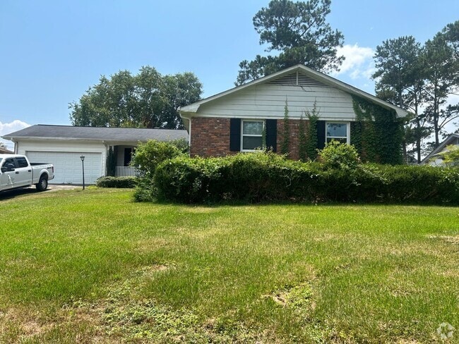 Building Photo - 7201 Mountainbrook Dr Rental