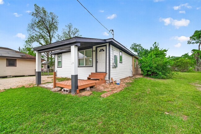 Photo - 6615 W Montgomery Rd