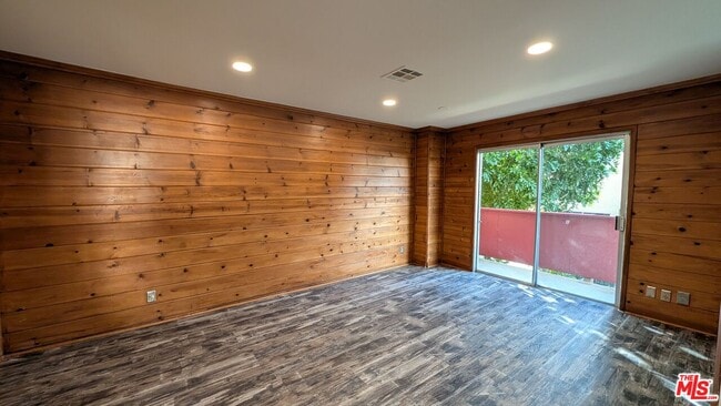 Photo - 7300 Lennox Ave Unit J15