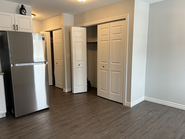 Photo - 304 Little Ave Unité d