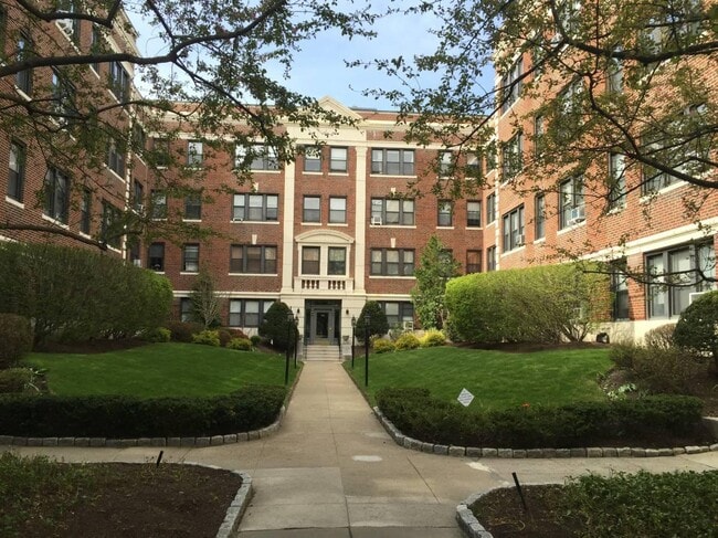 Photo - 141 Englewood Ave Unit 2