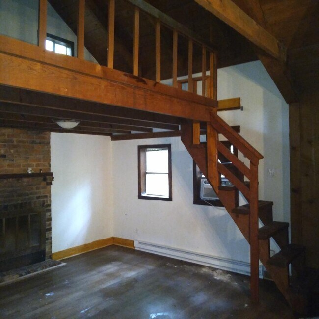 Photo - 128 Cabin Ln