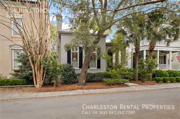 Building Photo - 154 Ionsborough St