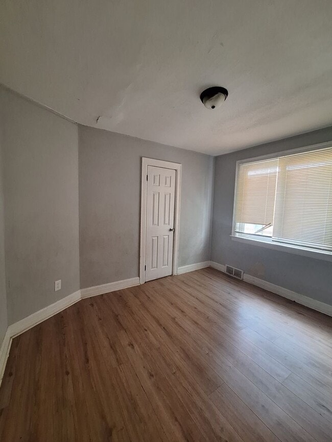 Photo - 15716 Cherrylawn St Unit 15716 Cherrylawn St. (Lower)