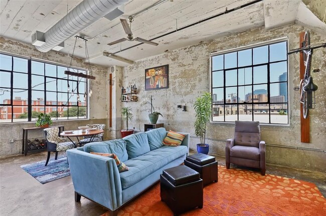 Building Photo - 120 St Louis Ave Unit 65232 Rental