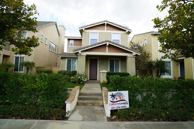 Building Photo - Creekside 3 Bedroom Rental Home in Valencia!