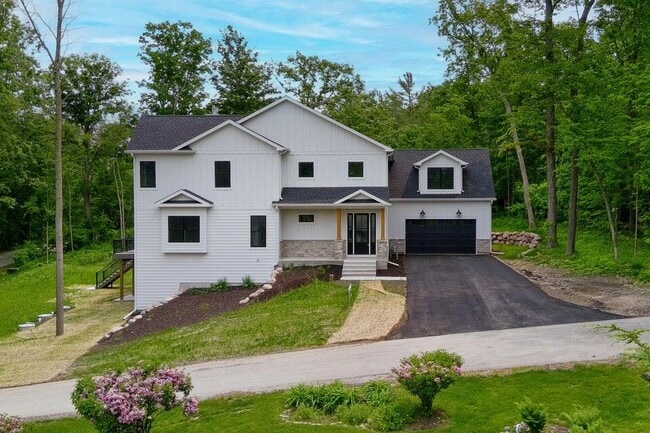 Building Photo - N2692 Forest Dr
