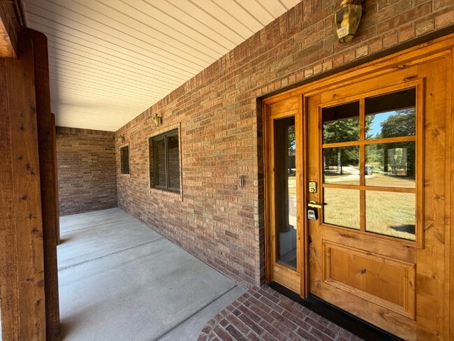 Photo - 2130 Carlton Rd