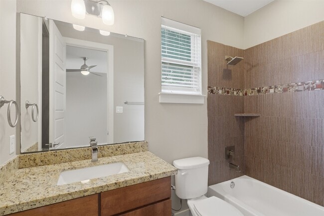 Photo - 1535 Malone St