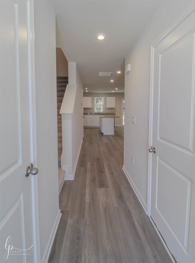 Photo - 237 Christiana Ln