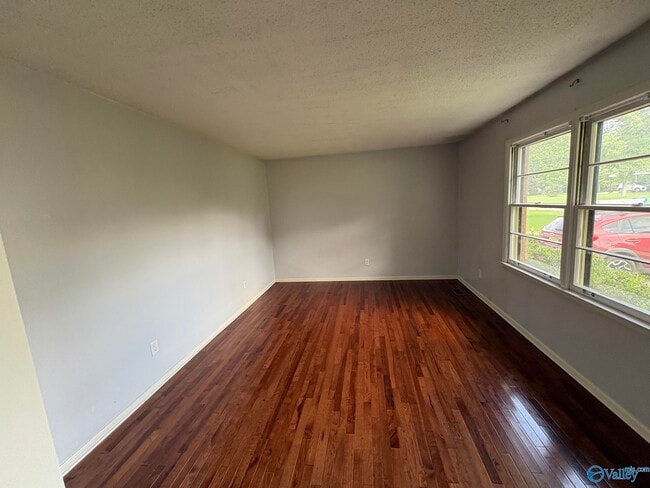 Photo - 125 Meadow Dr