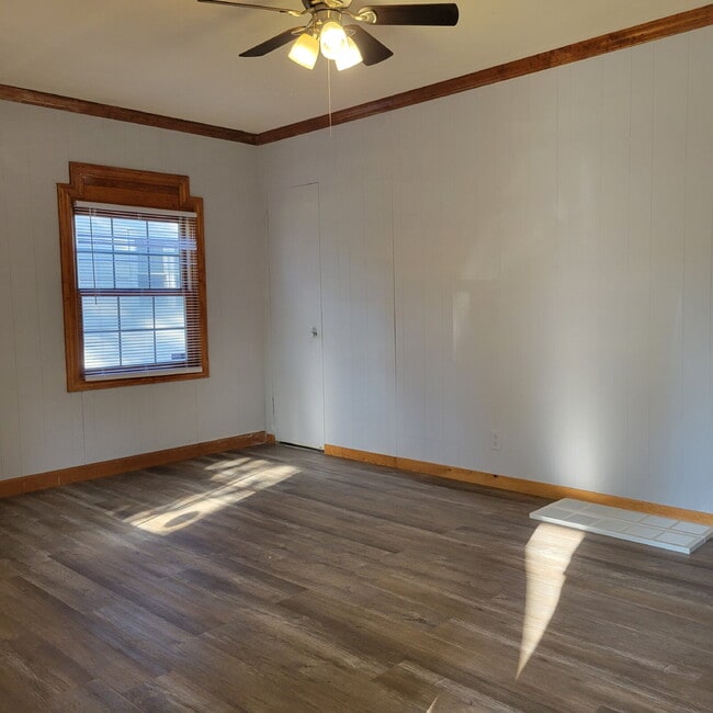 Photo - Highway to Home: Rent this 'Neighborly Oasis' 2 Bed/1 Bath with a Garage Bonus!