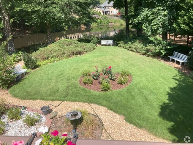Building Photo - 4042 Penhurst Dr Unit terrace apt