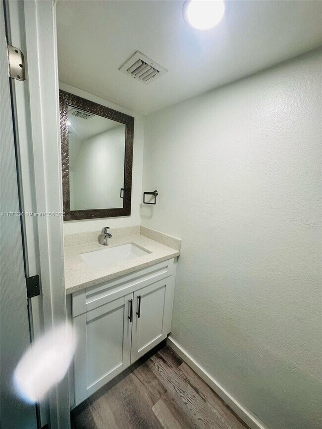 Photo - 14900 SW 82nd Terrace Apartment Unit 14-204