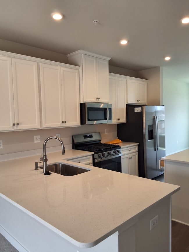 Photo - 16148 Hyde Pk Pl