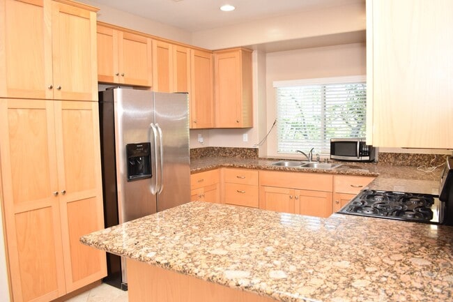 Photo - 1341 Greenfield Dr