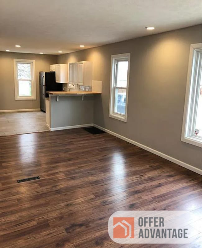 Photo - 2049 Linwood Ct